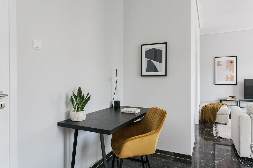 Фото Spacious & Airy 1 Bedroom Apartment near Helexpo