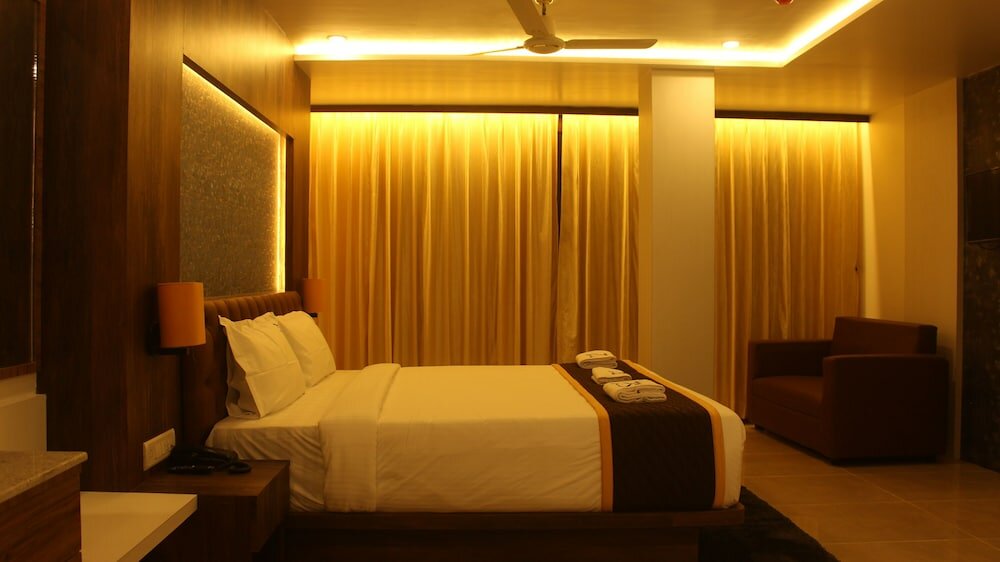Фото Hotel Idhaya