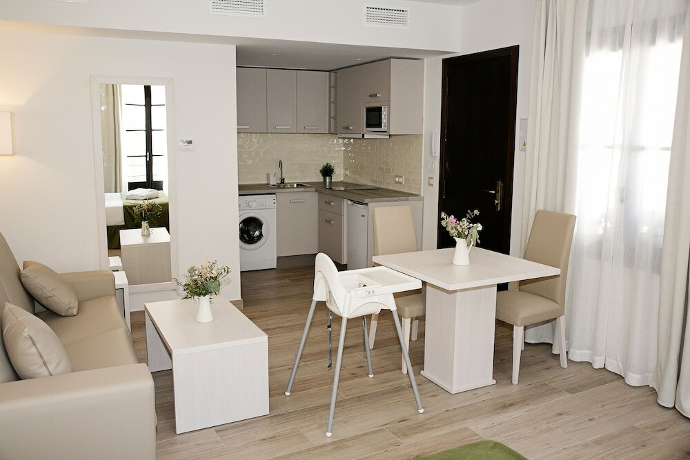 Фото Suites La Posada De Pilar