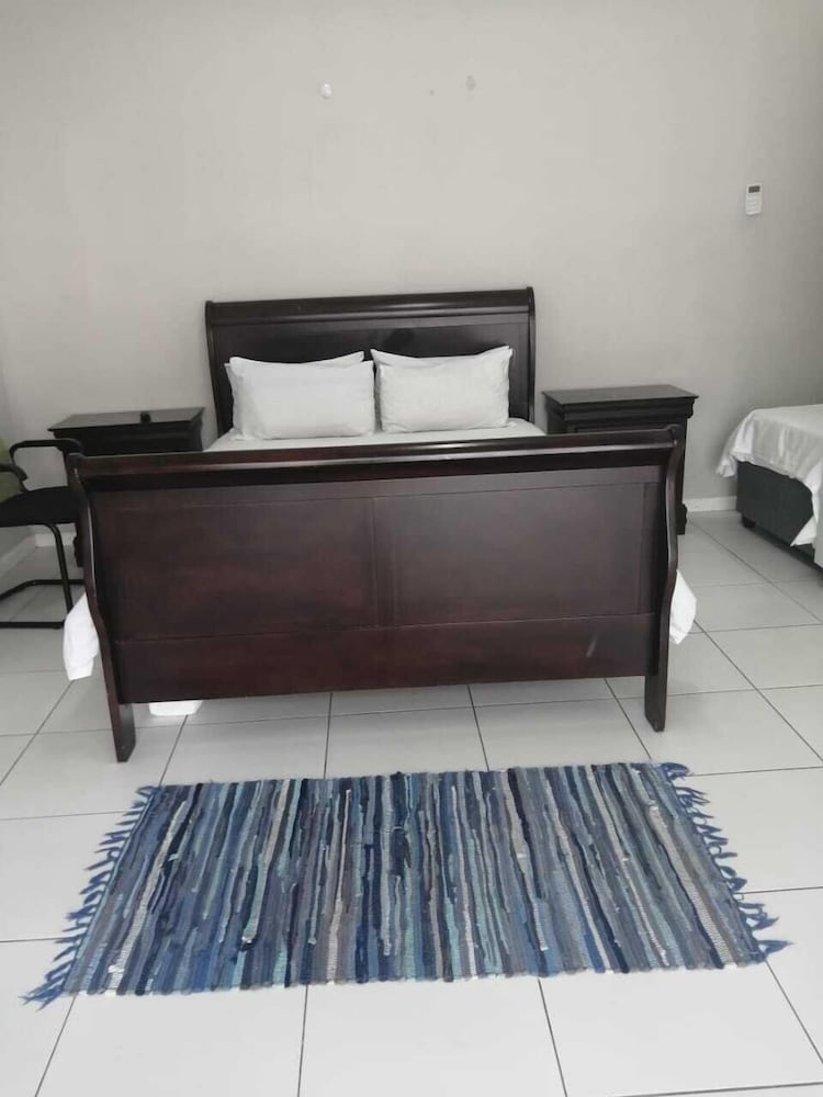 Фото Monument Pavilion