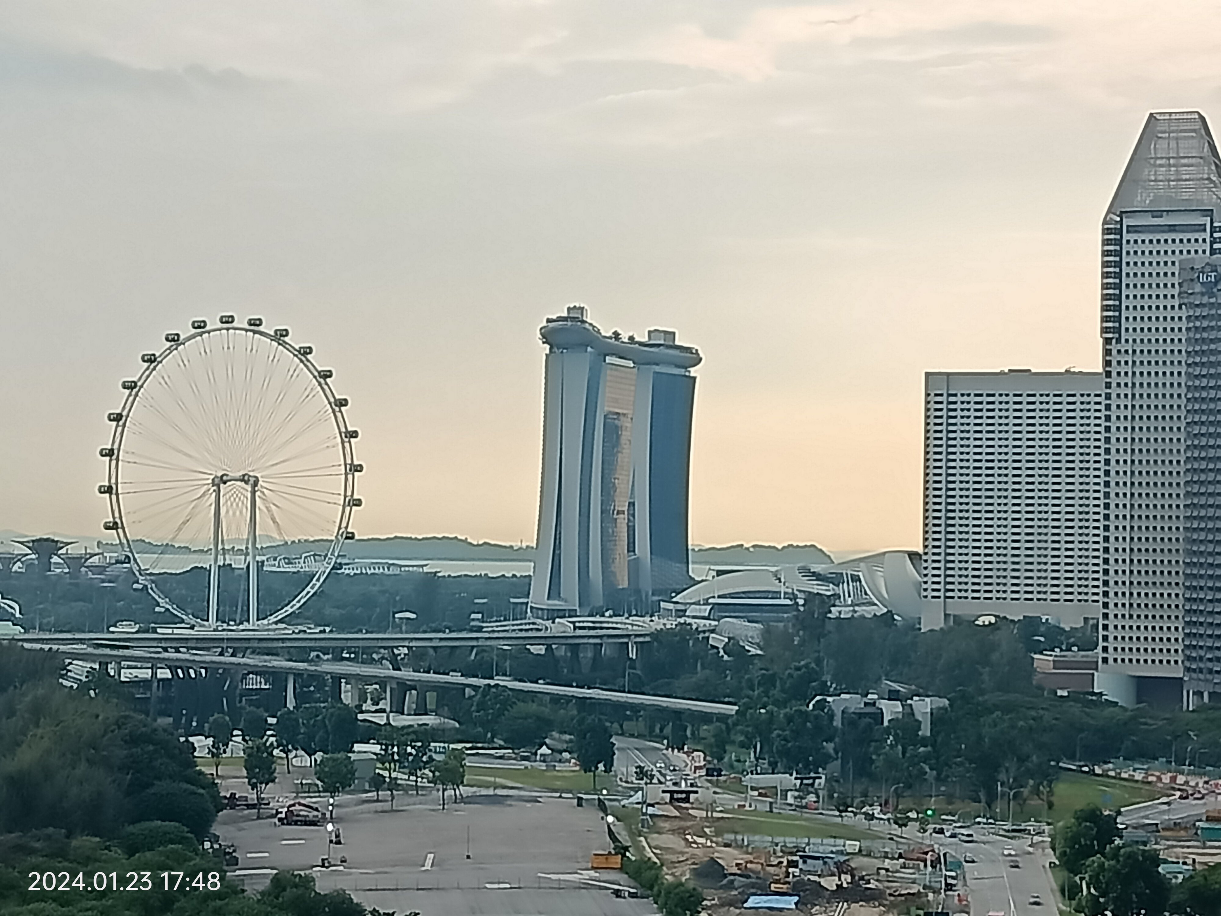 Фото Pan Pacific Serviced Suites Beach Road