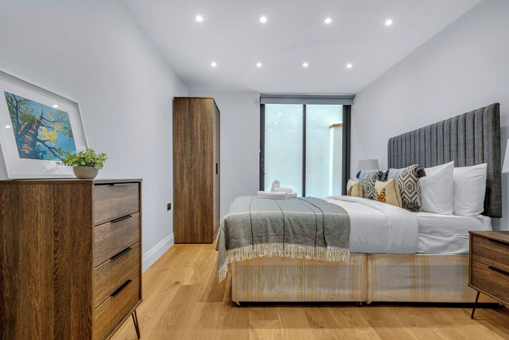 Фото Three Bed Spacious Apartment in Dalston