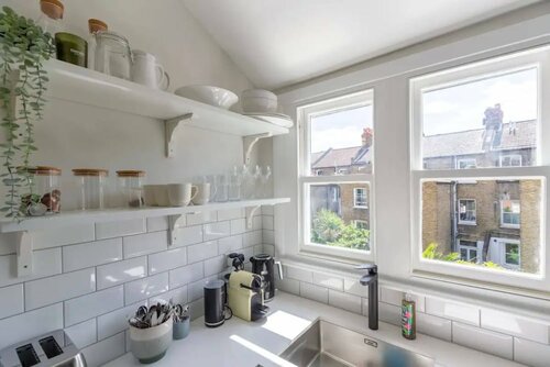 Гостиница Luxuriously Designed 3 Bedroom Apartment in Clapham в Лондоне
