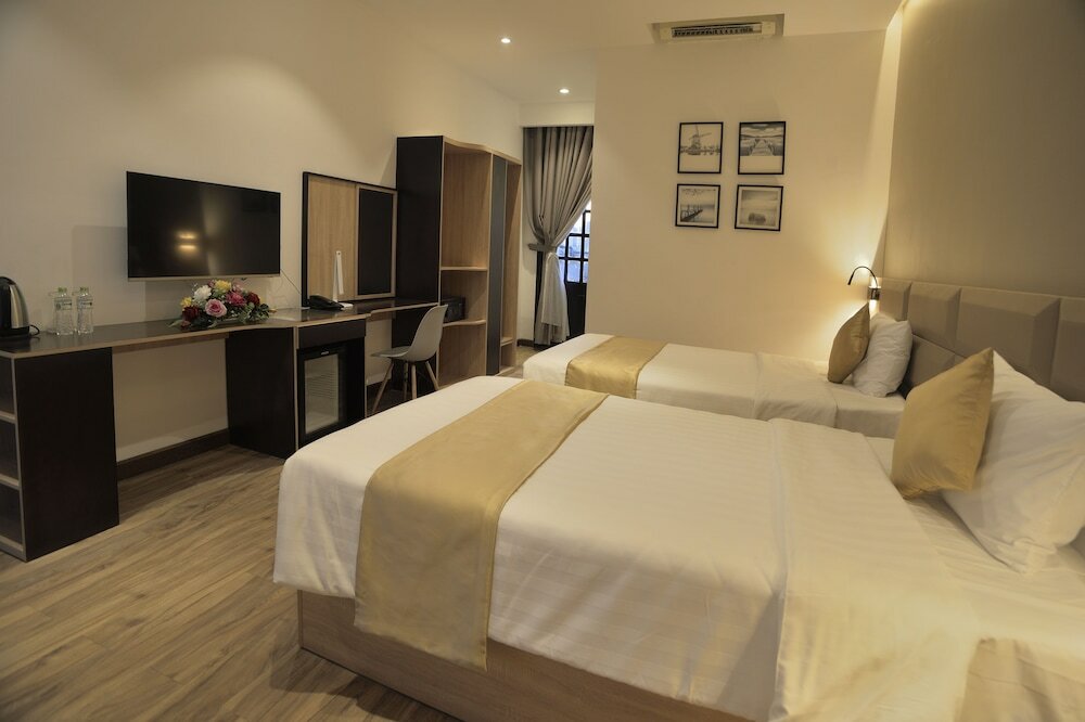 Фото отеля 2