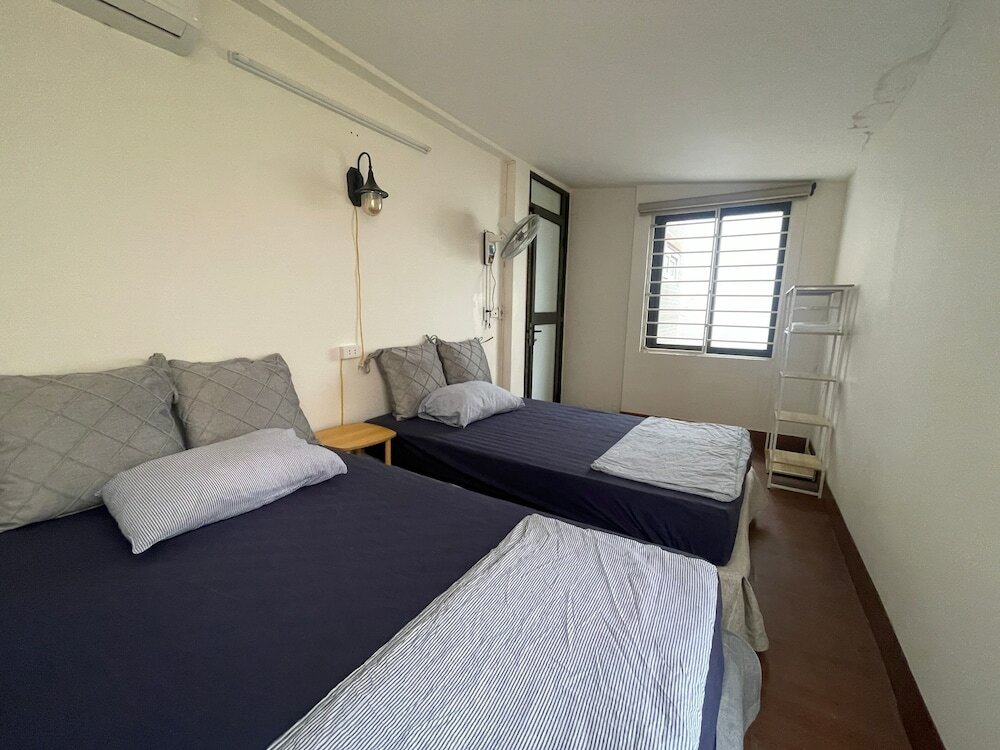 Фото Sword Lake Hostel