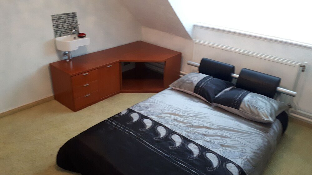 Фото Luxe Apartment - Near Town Hall