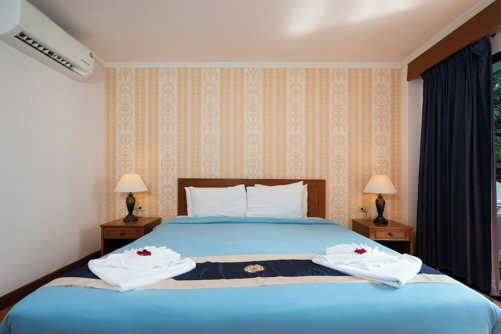 Фото Patong Central Residence & Apartment