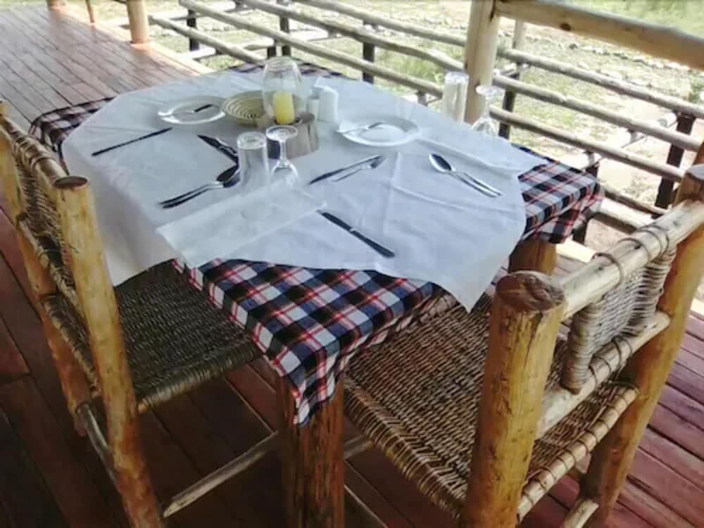 Фото Kazinga Wilderness Safari Camp