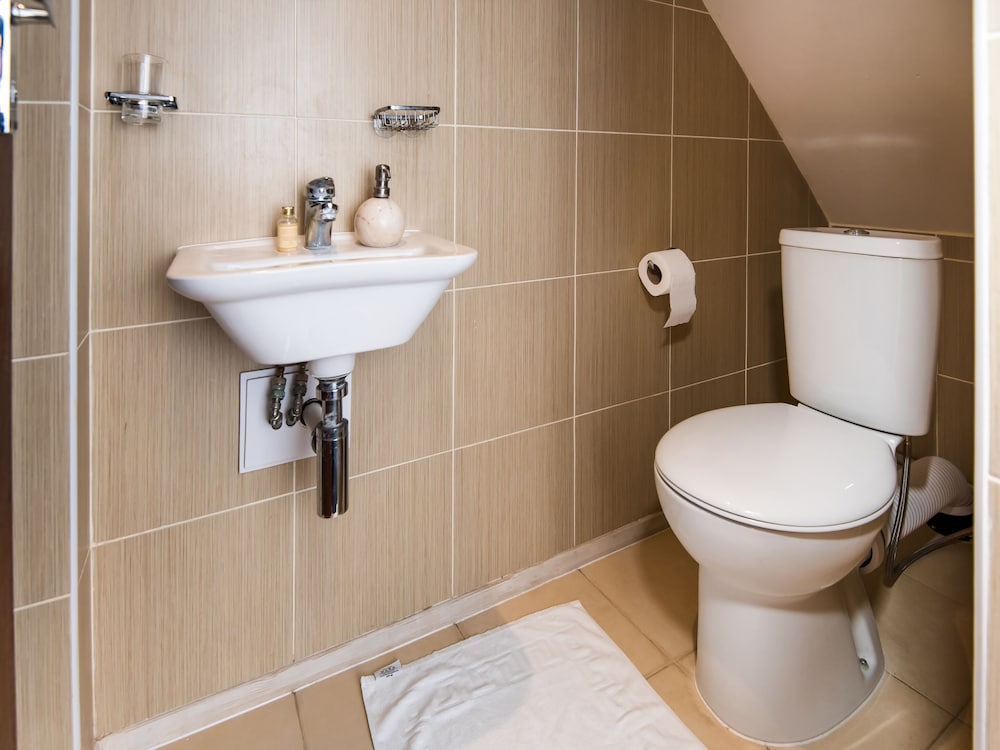 Фото Oyo Vale Lodge