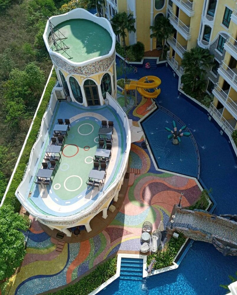 Фото Espana Condo by Som