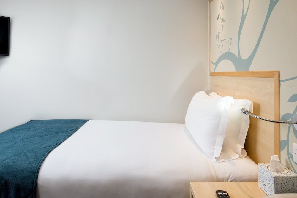 Фото Bedford Hotel