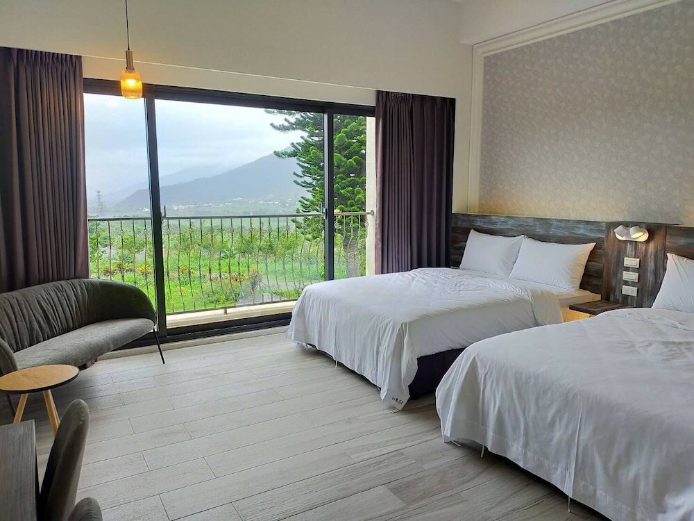 Фото Chulu Manor Hotel