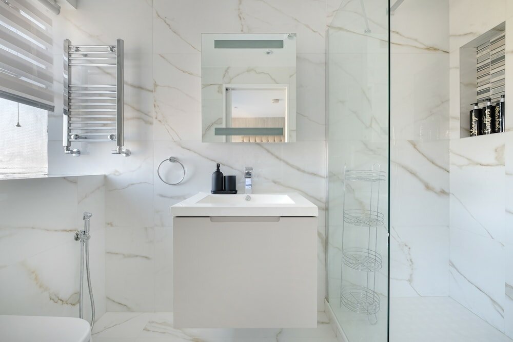 Фото Luxury 3 Bedrooms Flat in Central London