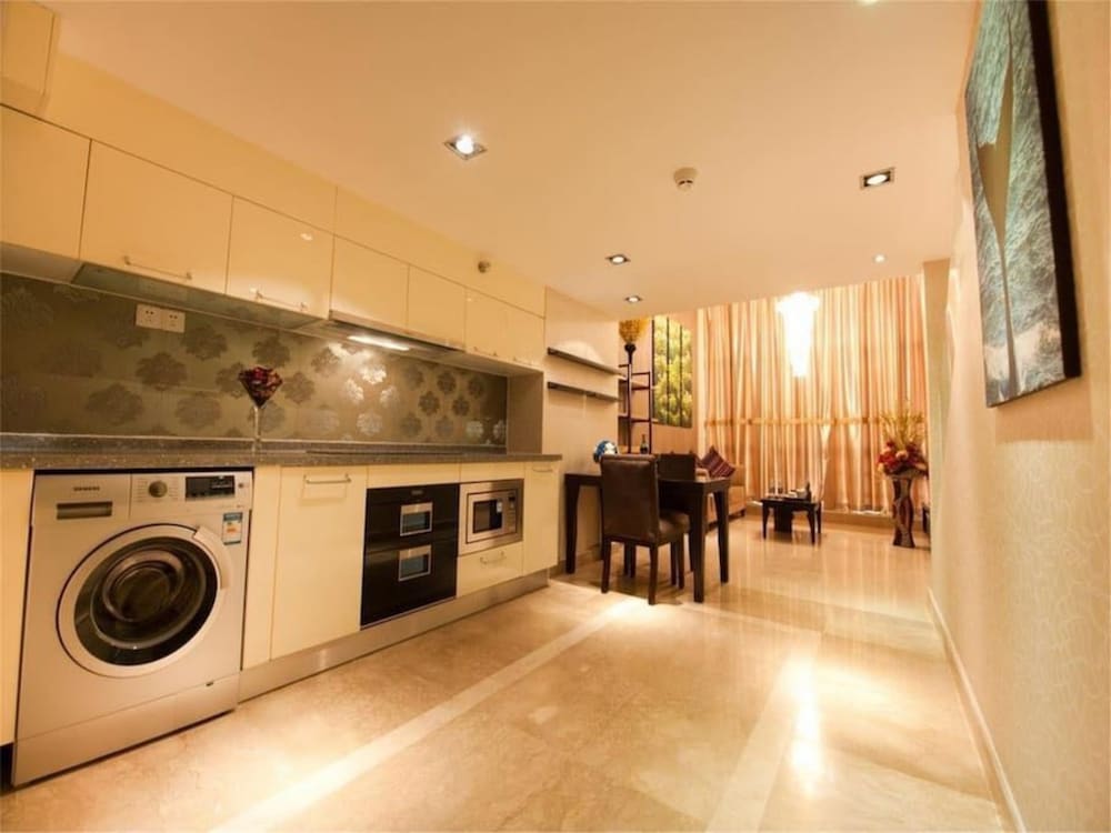 Фото Grandview Golden Palace Weifudun Apartment