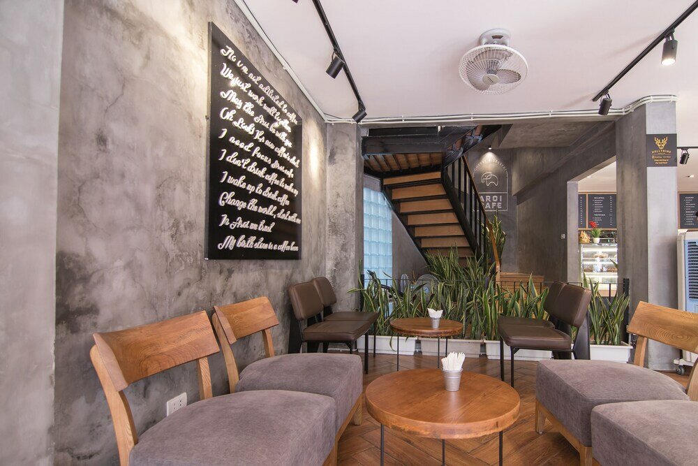 Фото Halley Hostel & SPA Hanoi