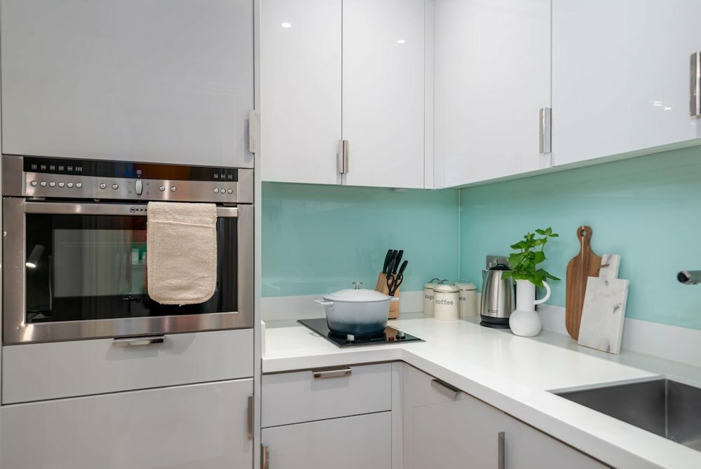 Фото 5 Doughty Street