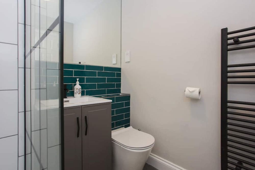Фото Lovely 2 Bedroom Flat Near Whitechapel Station