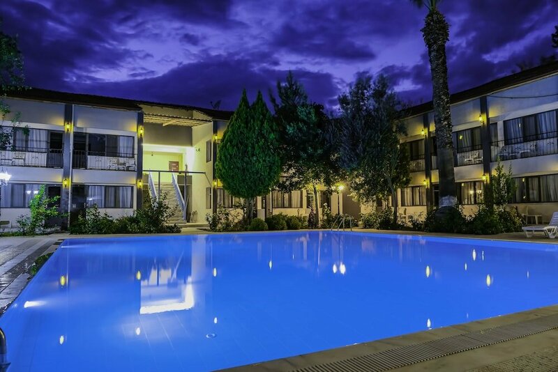 Гостиница Artemis Yoruk Hotel в Памуккале