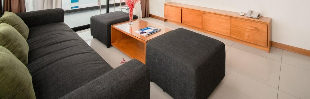 Фото Maple Hotel & Apartment