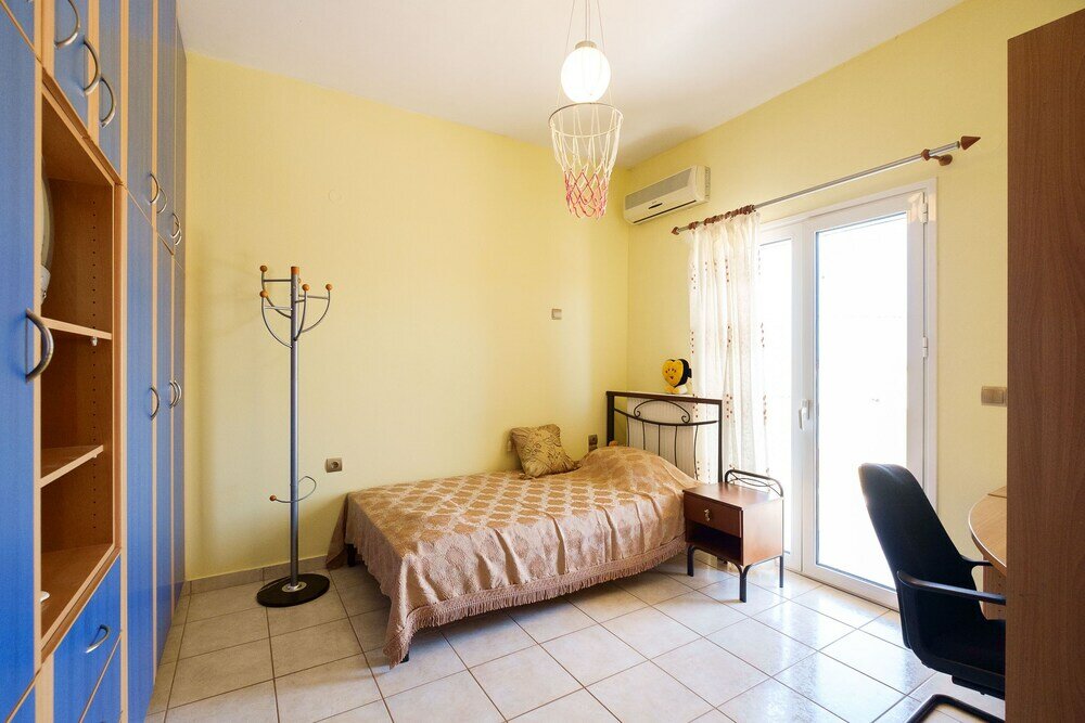 Фото Relaxing Family Home near Beaches