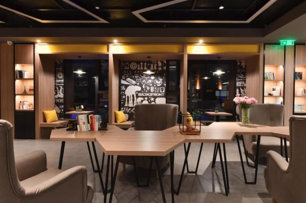 Фото Atour Light Hotel Tianhe Chengdu