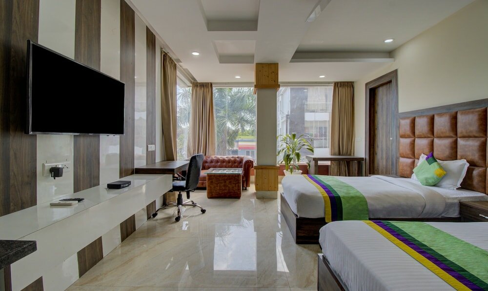 Фото отеля 2