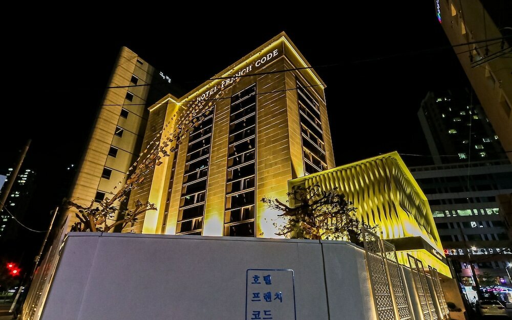 Фото 25 Hours Hotel