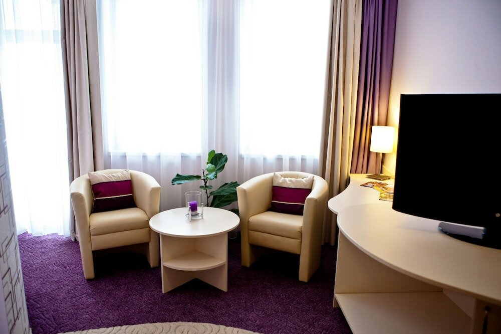 Фото Granada Konferencia Wellness Sport Hotel