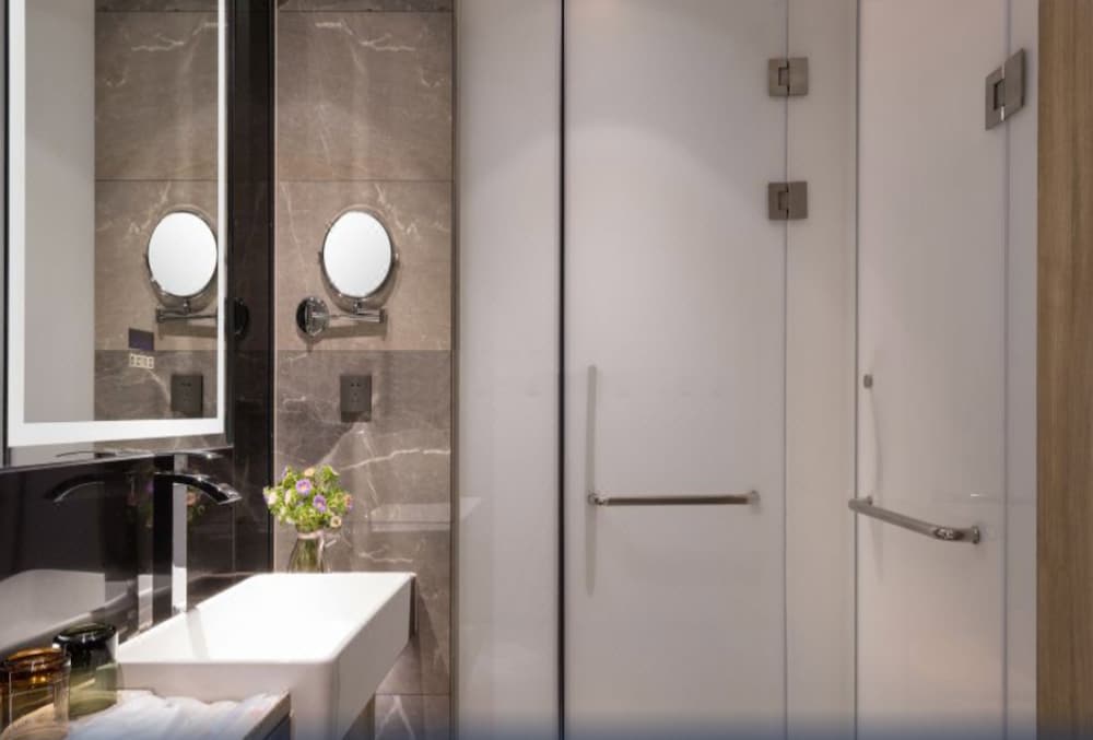 Фото Naive S Hotel