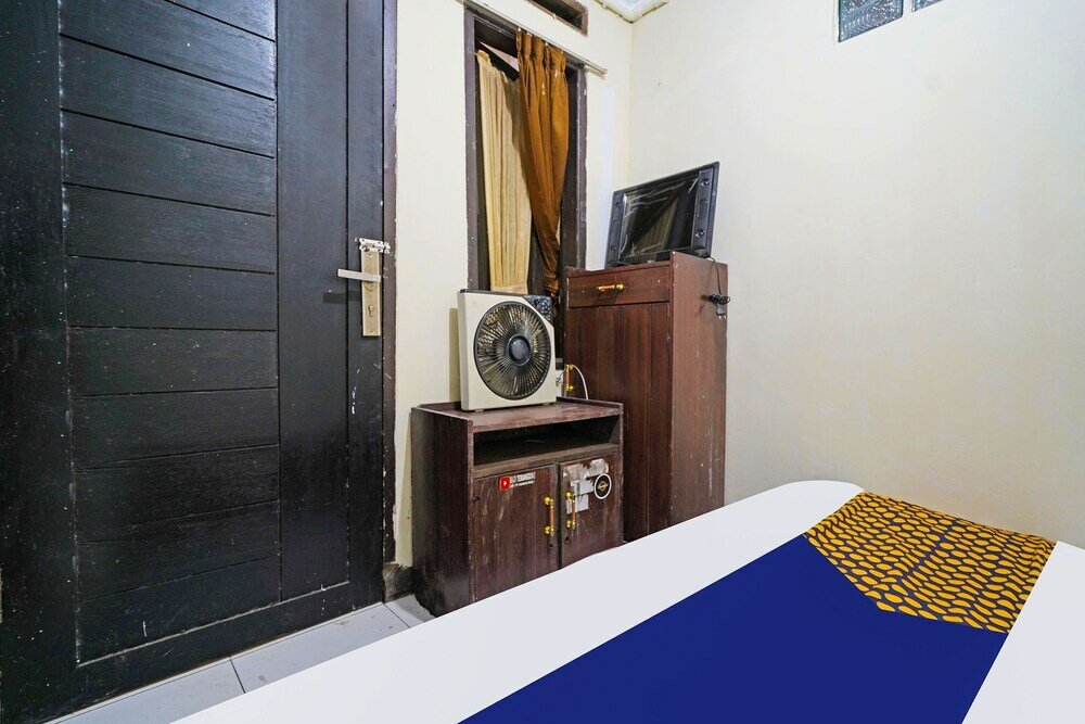 Фото Spot On 91783 Urban Syariah Residence