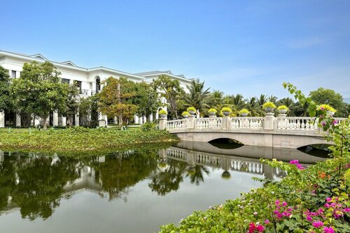 Гостиница Melia Vinpearl Cam Ranh Beach Resort во Вьетнаме