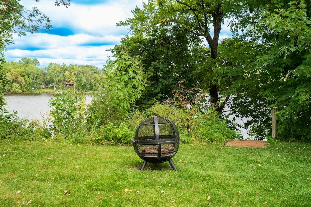 Фото Manor on the River - Whole House