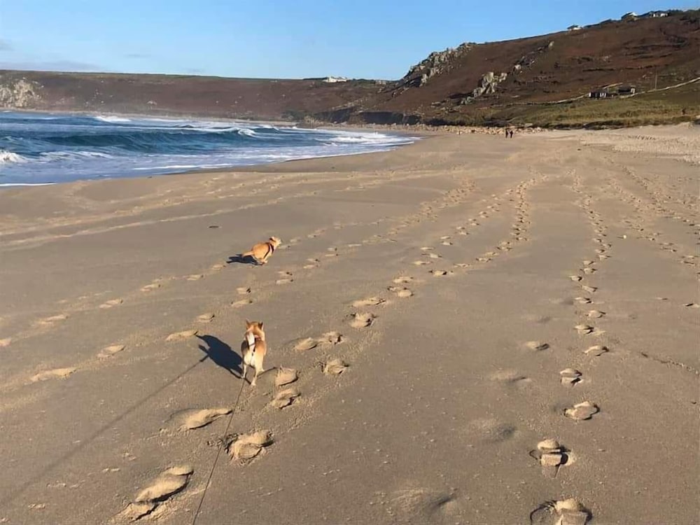 Фото Wesley House Holiday Cottages