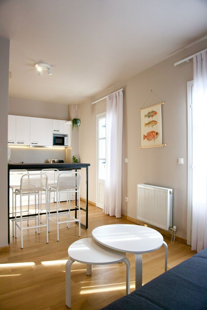 Фото Syntagma Square: Amazing Cozy Studio - Whale