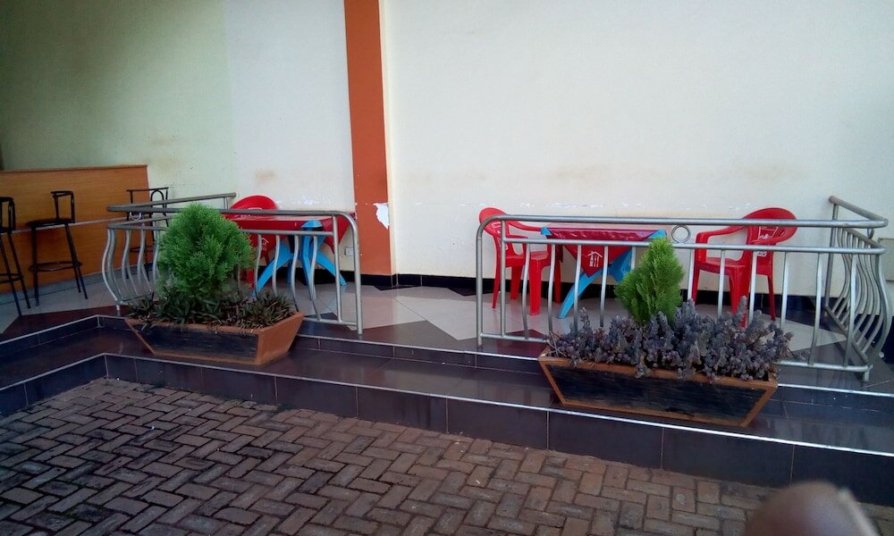 Фото Silver Peak Hotel Lira Ltd