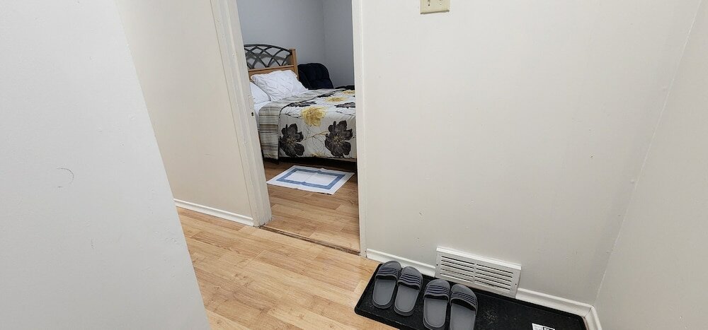 Фото Chesskings Car Rental Guest House