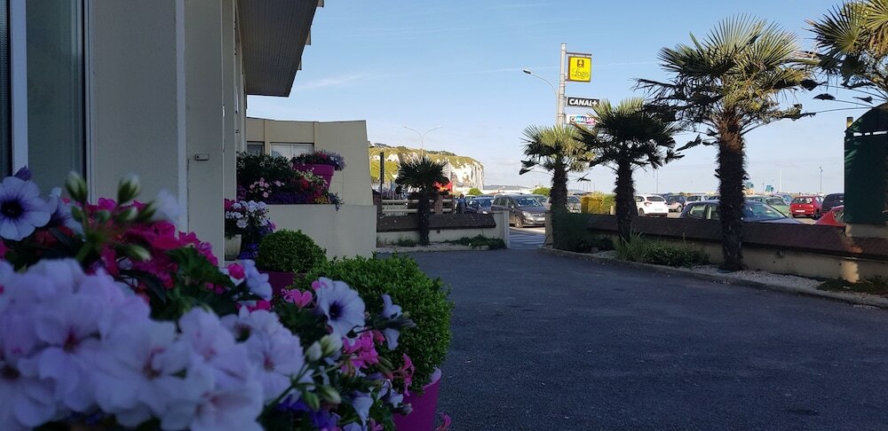 Фото Hôtel Windsor Front De Mer