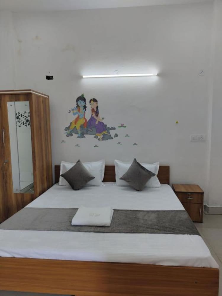 Фото Goroomgo Komfy Stayz Dehradun