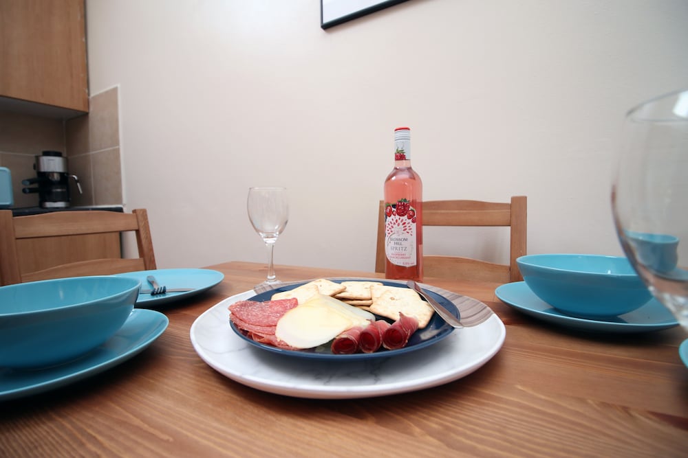 Фото Karah Suites - Church Road II