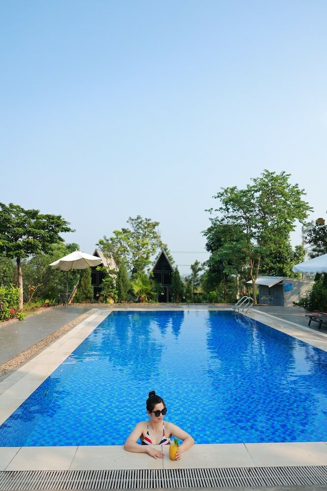 Фото Suha retreat Soc Son