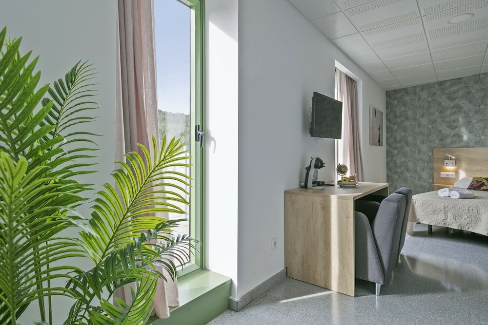 Фото Les Begues Apartments