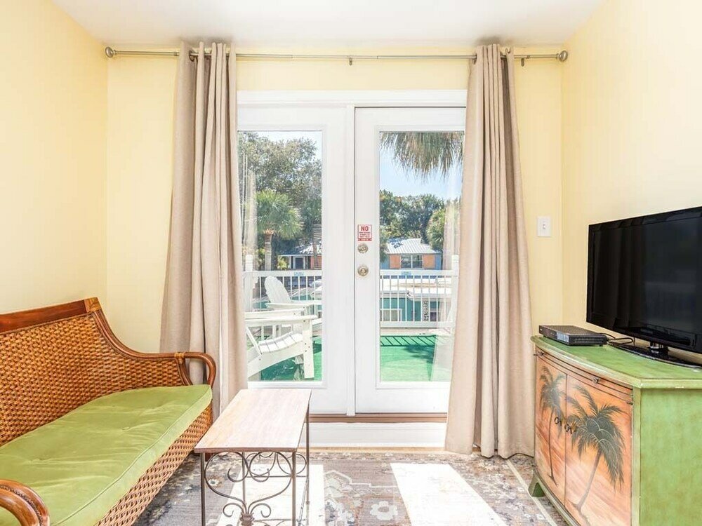 Фото Sisters in the Sand