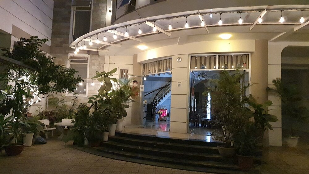 Фото отеля 2