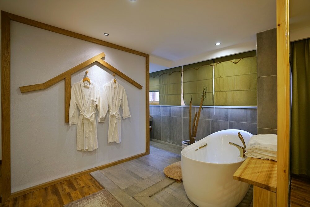 Фото Yuexijiang Boutique Holiday Hotel