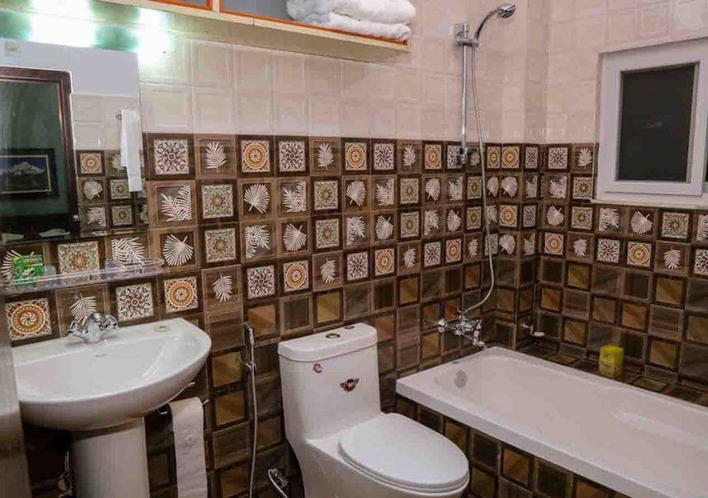 Фото Himalayan Hotel and Service Apartments