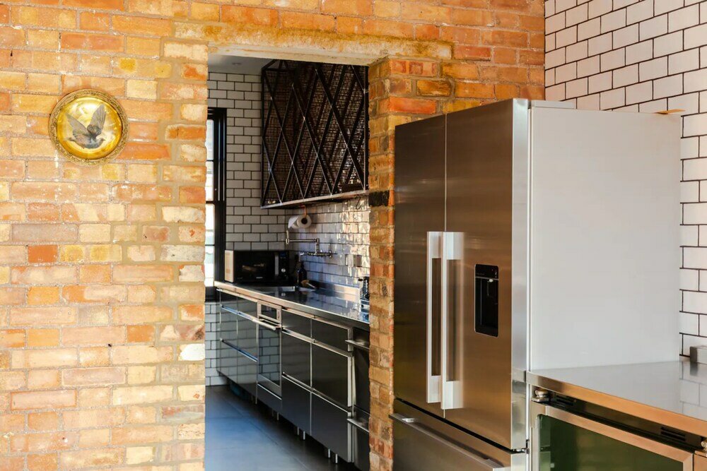 Фото Spectacularly Unique 4 Bedroom House in Bethnal Green