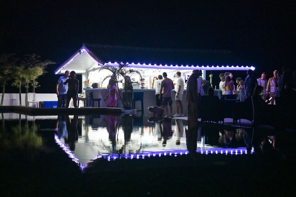 Фото Baan Jai Dee Beach Front Hotel