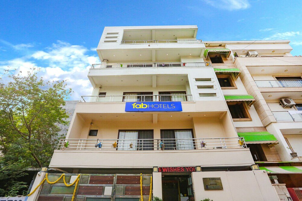 Фото отеля 1