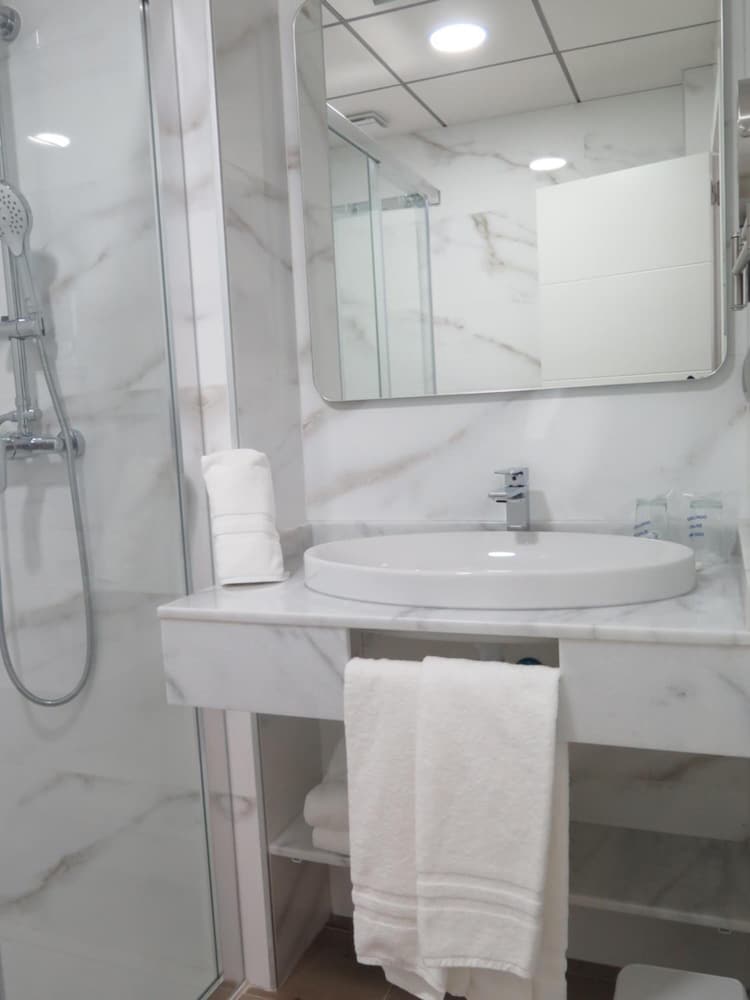 Фото Hotel Castillo Benidorm