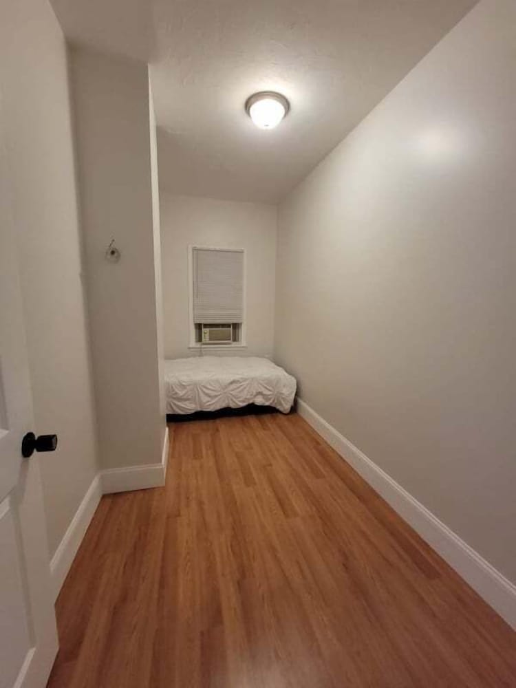 Фото 182 Heath st